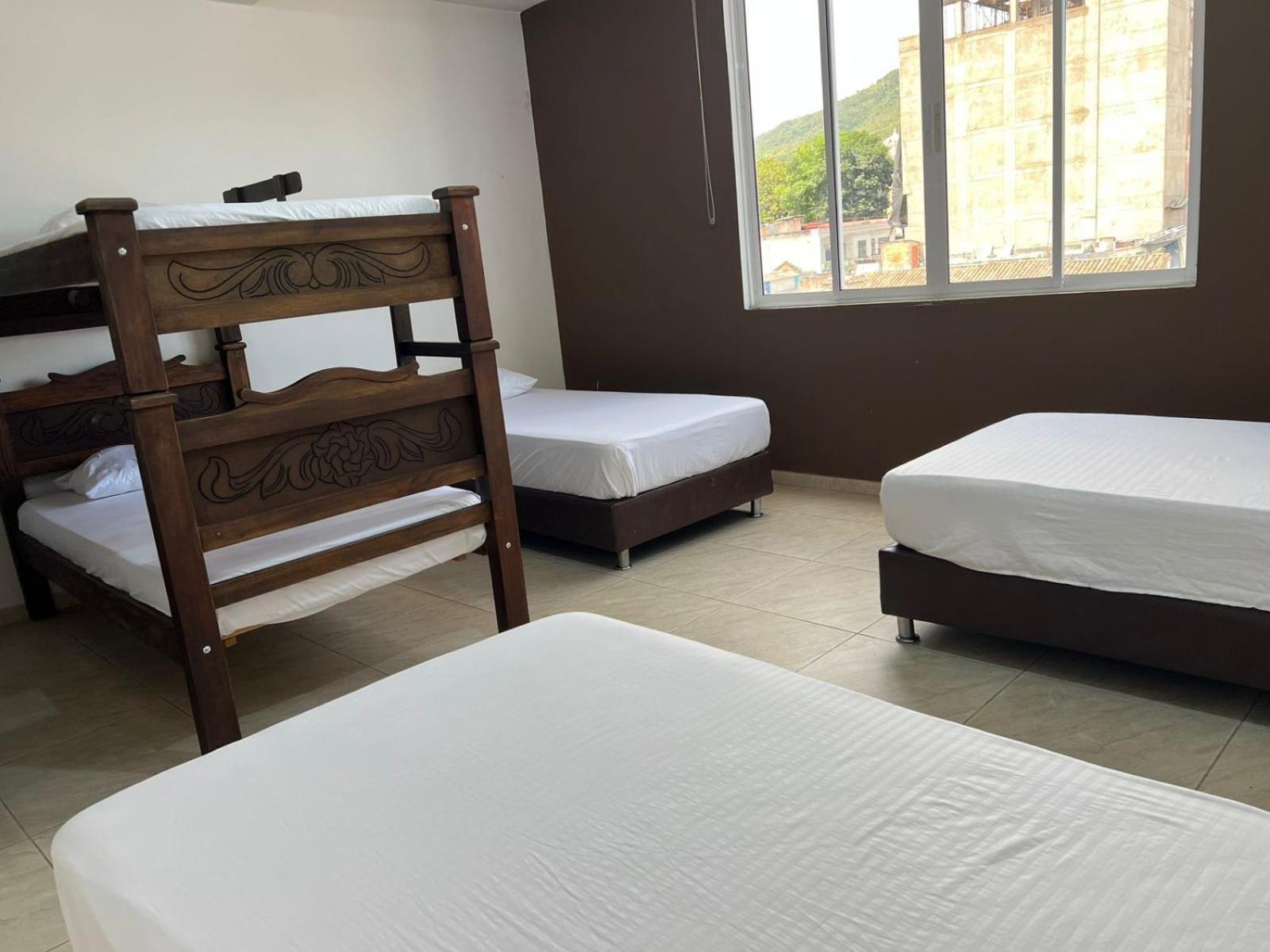 Hotel Marialu Ocaña